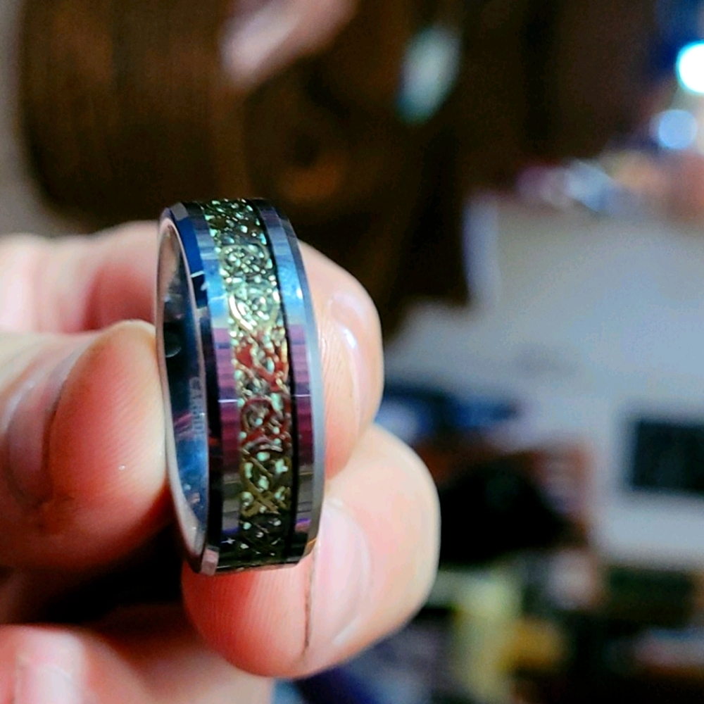 Mens size 14 Celtic style ring